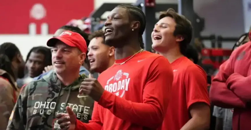 Browns Mock Draft: All-Offense Picks, Cowboys Trade-Down Strategy