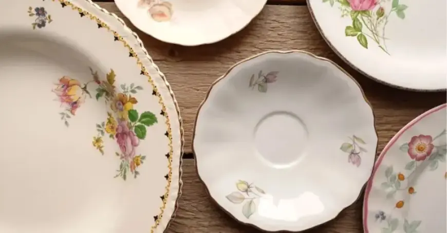 Discover 10 Vintage Plates Valued at a Small Fortune