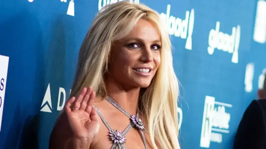 Britney Spears Enters Rehab Following DUI Arrest