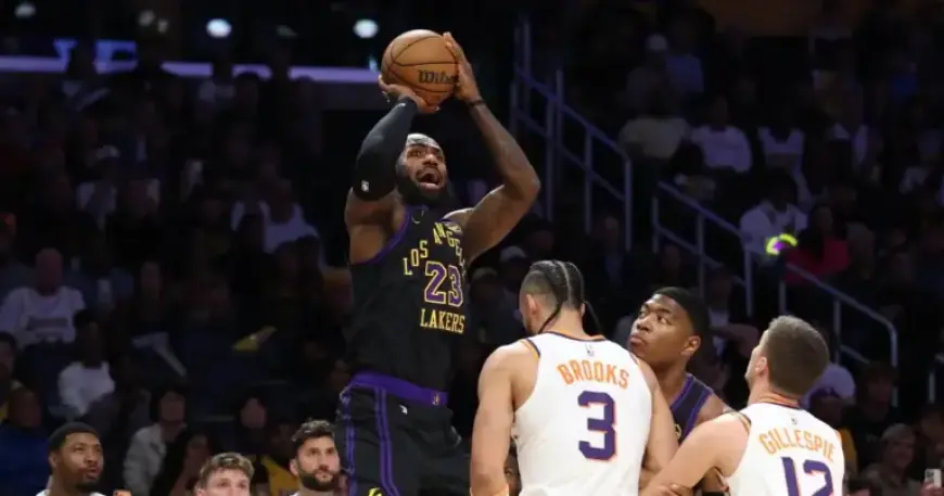 LeBron Leads Lakers to Victory Over Suns, Chases No. 3 Playoff Seed