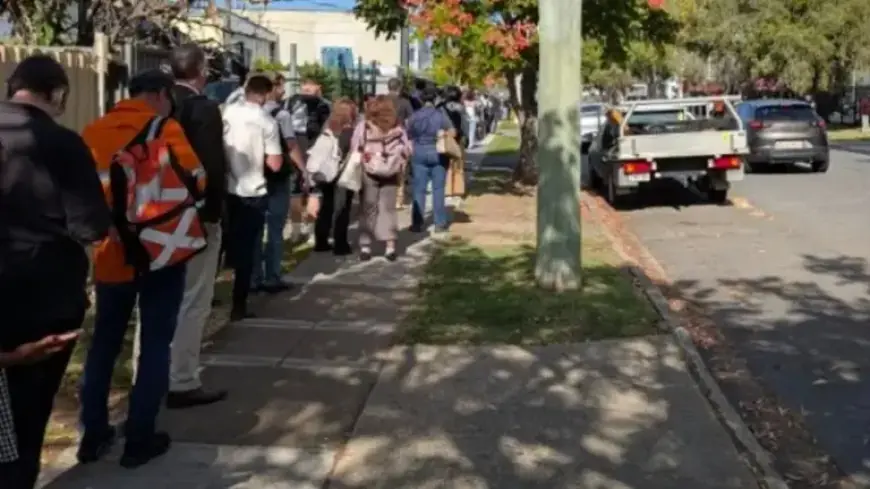 Train Commuters Endure Another Week of Delays Due to Poor Planning