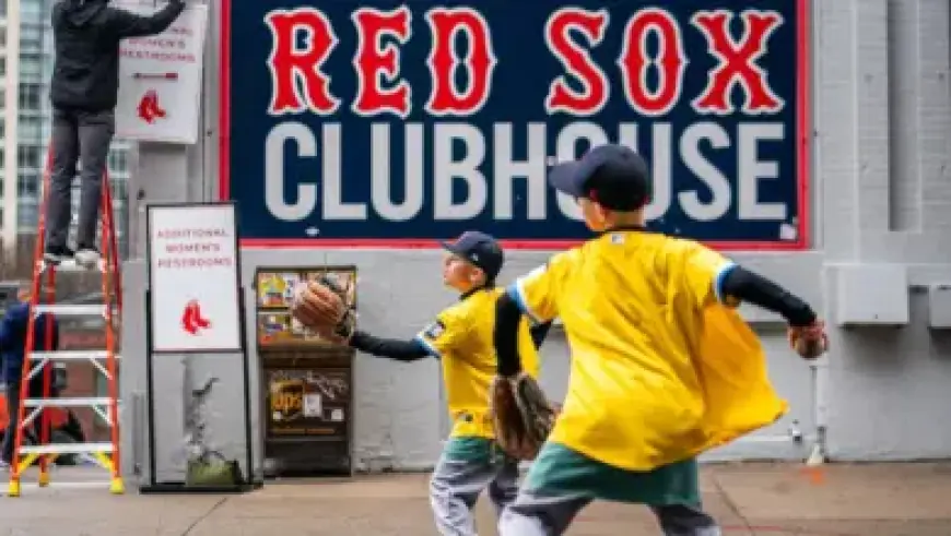 Pope Advocates Peaceful Future During Algeria Visit