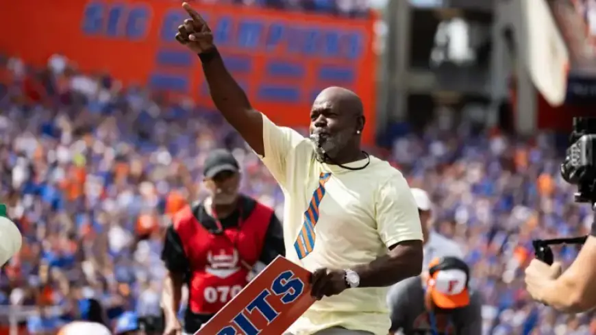 Emmitt Smith Advises George Pickens Amid Cowboys Contract Dispute