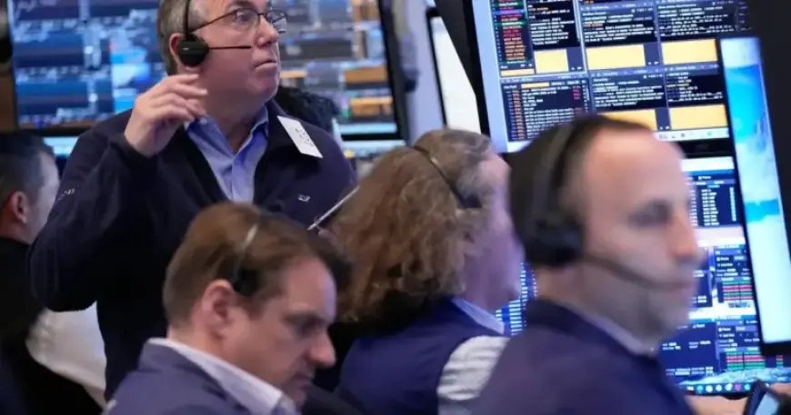 Oil Surges Above $100, While U.S. Stocks Remain Stable on Optimism