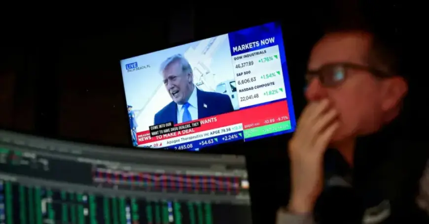 Wall Street Rises as Investors Pin Hopes on US Recovery