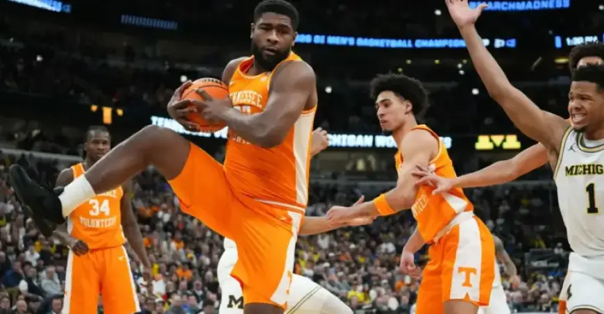 Tennessee Transfer Jaylen Carey Commits to Missouri Tigers Basketball