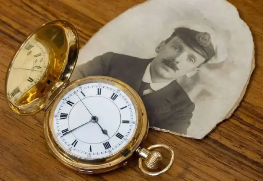 Gold Watch of Titanic Hero Expected to Fetch £100k at Auction