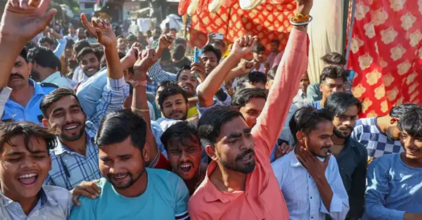 Uttar Pradesh Increases Worker Wages Following Pay Protests