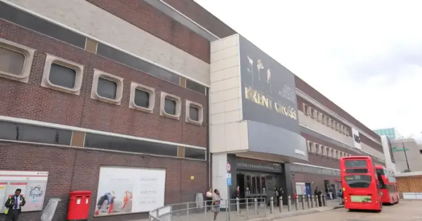 Ambulances Rush to Brent Cross After Stabbing at London Shopping Centre