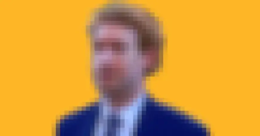 Mark Zuckerberg Develops AI Clone for Employee Interaction