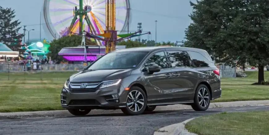 Honda Recalls 440,000 Odyssey Vans for Faulty Side Airbags, 25 Injuries Reported