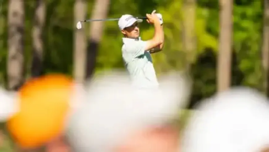 Melendez Promoted as Young Hits Injured List