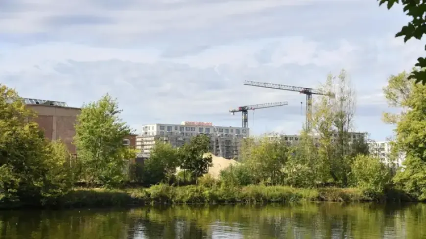 New Berlin Bus Route Offers Relief to Residents