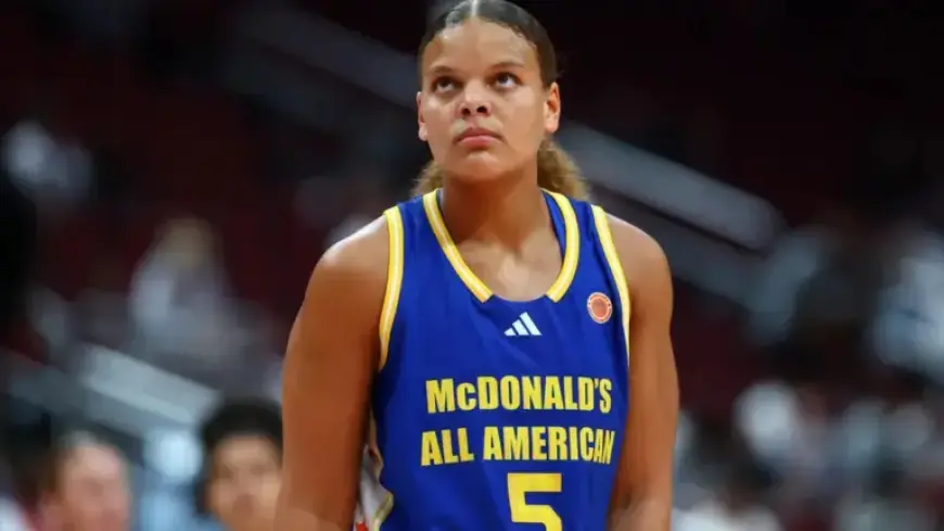 Dawn Staley’s Reaction to Jerzy Robinson Joining South Carolina