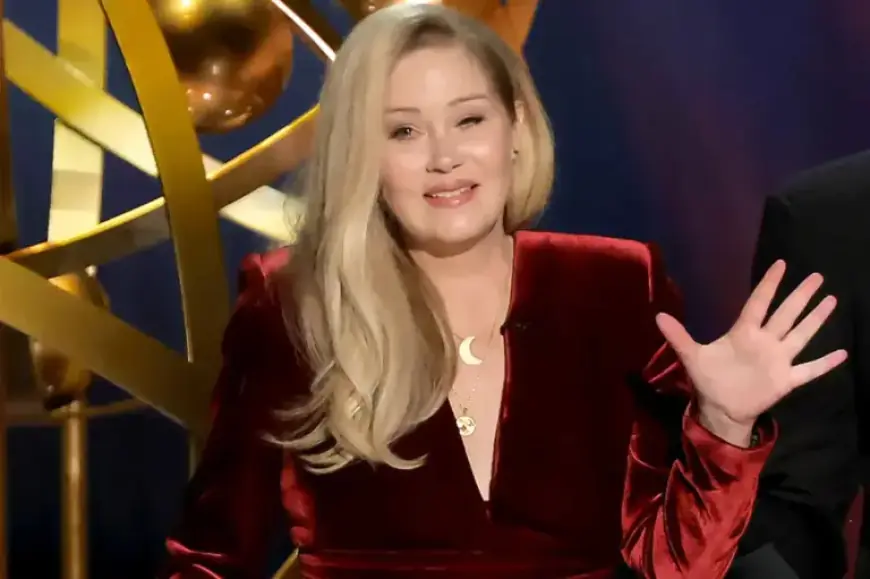 Christina Applegate Hospitalized During Multiple Sclerosis Fight: Report