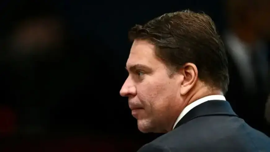 Brazilian Intelligence Fugitive Released After ICE Detention, Reports Associates