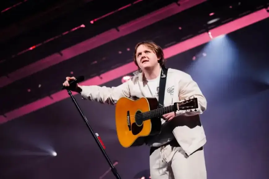 Lewis Capaldi Unveils ‘Stay Love,’ Confirming Fans’ Vinyl Theories