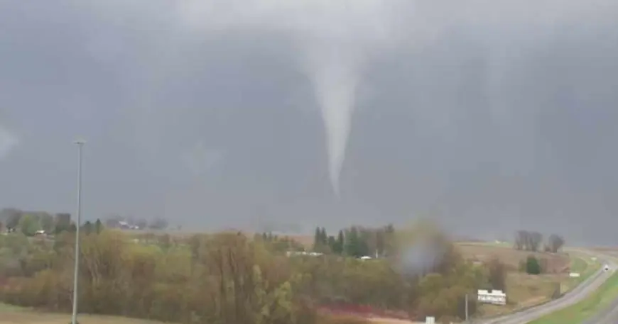 Tornado Spotted Near Rochester; Tornado Watch Issued for Southern MN and WI