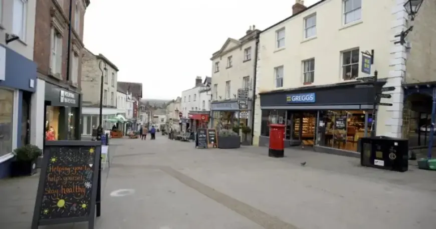 Stroud Town Centre Business Shuts Down After 30 Years