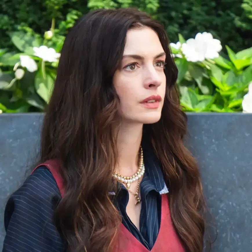 Anne Hathaway Humorously Names Top Diva on Devil Wears Prada 2 Set