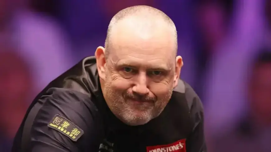 Mark Williams Struggles with Paranoia Following Health Scare