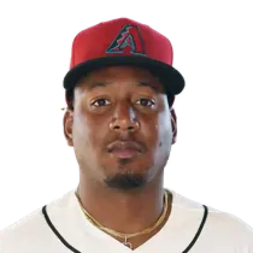 Geraldo Perdomo Shines with Three Hits on Saturday