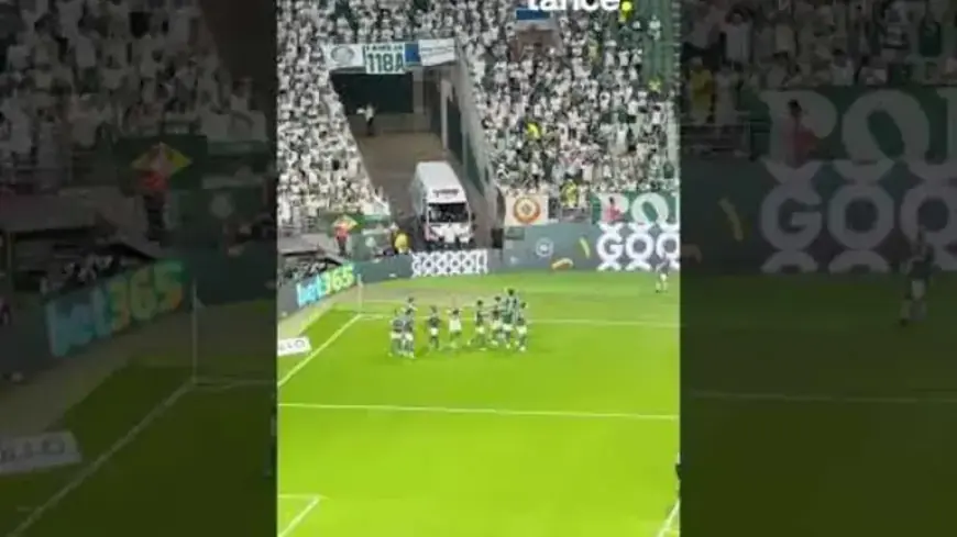 Gustavo Gómez Scores Opening Goal for Palmeiras at Allianz Parque!