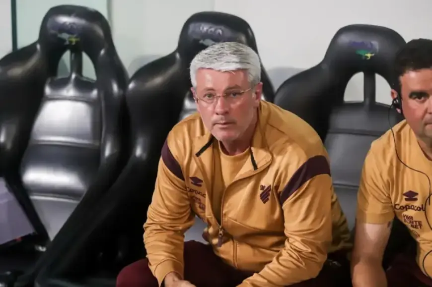 Athletico Coach Condemns Refereeing After Palmeiras Defeat