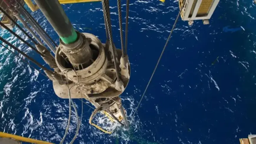 Middle East Oil Prices Crumble Under Mounting Pressure