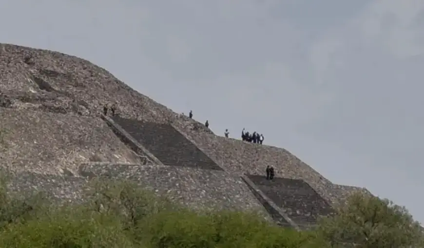 Gunfire in Teotihuacán Sparks Fear as 15 Tourists Fall Fleeing Pyramid
