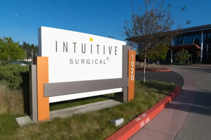 Wall Street Analysts Revise Intuitive Surgical Forecasts Before Q1 Earnings