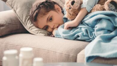 أعراض حمى التيفويد عند الأطفال وعلاجها