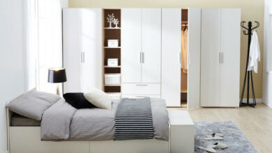 طريقة ترتيب غرف النوم السرير الخزانة الدولاب والتسريحة بالصور